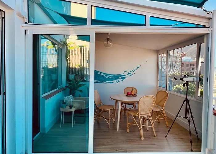 Atico Con Terraza, Vistas Panoramicas Y Parking *